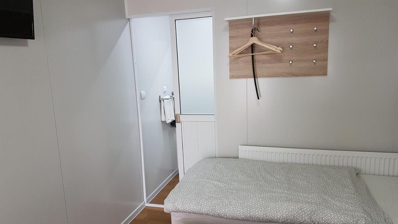 Hotel Grasteinn - Airport Hotel Keflavík Exteriör bild